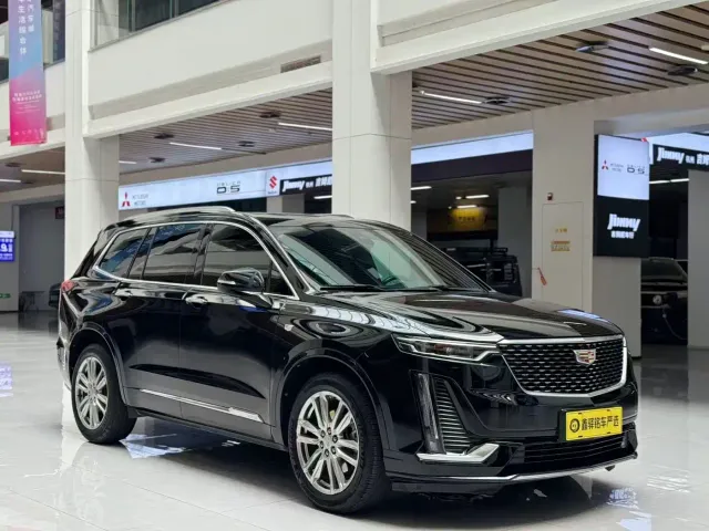 Cadillac XT6 — Фото автомобиля 3