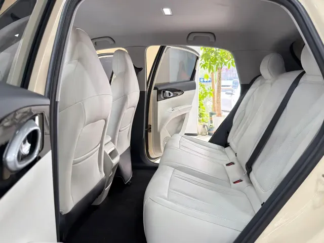Geely Starry Wish — Фото автомобиля 11