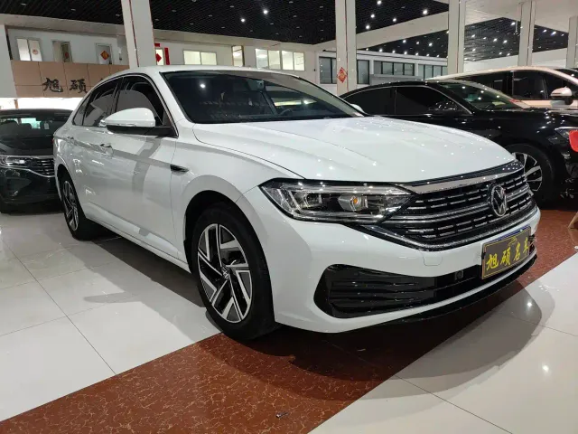 Volkswagen Sagitar — Фото автомобиля 2