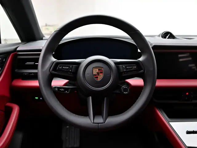 Porsche Macan EV — Фото автомобиля 10