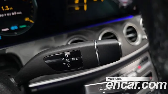 Mercedes-Benz E-Class W213 — Фото автомобиля 12