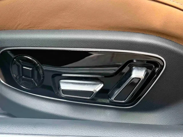 Audi A8 — Фото автомобиля 13