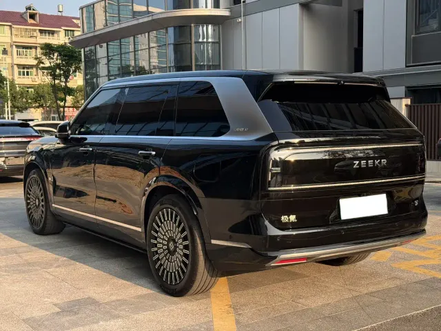 ZEEKR Zeekr 9X 2025 Max Edition — Фото автомобиля 4