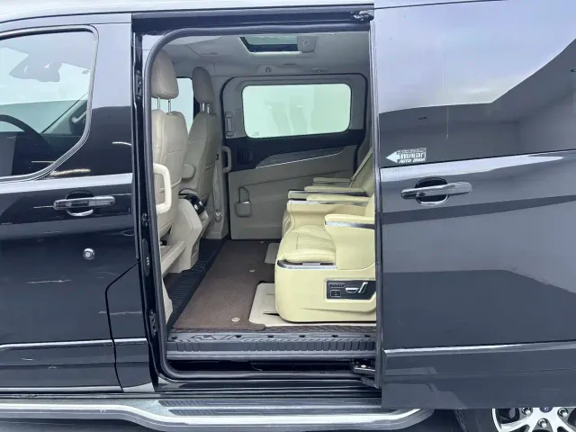 Ford Tourneo — Фото автомобиля 15