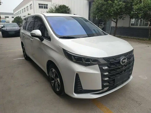 GAC Trumpchi M6 — Фото автомобиля 21