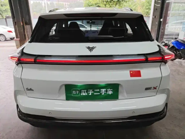 Nezha Auto Nezha X 2023 500 — Фото автомобиля 3