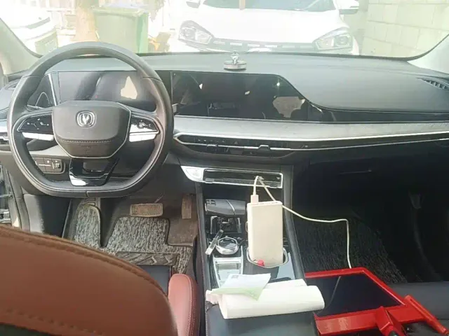 Changan Eado — Фото автомобиля 5