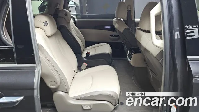 Kia Canival Carnival 4 поколение Бензин 9 мест Signature — Фото автомобиля 11