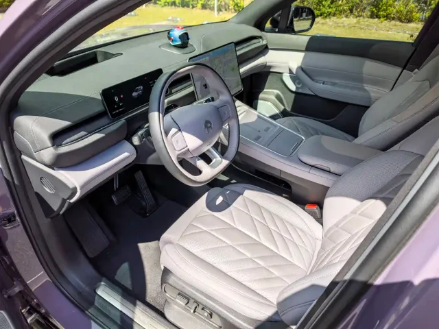 Nio EC6 — Фото автомобиля 12