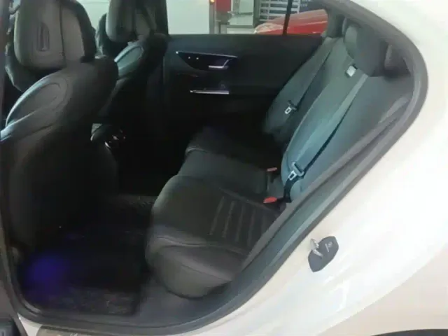 Mercedes-Benz C-Class — Фото автомобиля 16