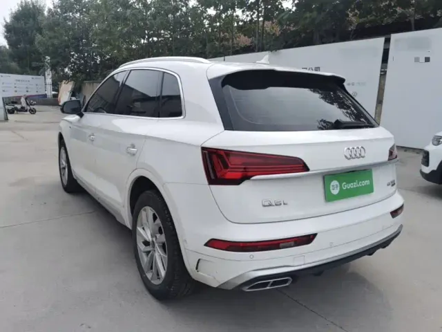 Audi Q5L — Фото автомобиля 4