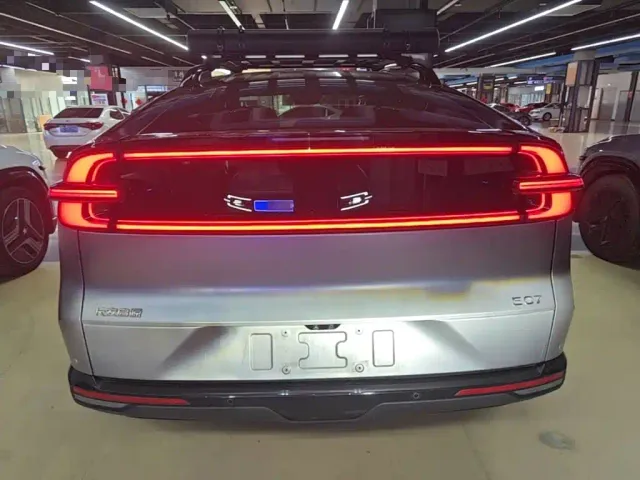 Changan Qiyuan E07 — Фото автомобиля 5