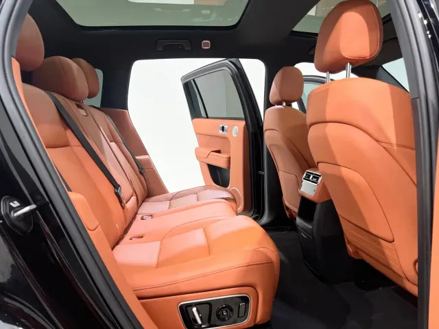 Li Auto L7 — Фото автомобиля 10