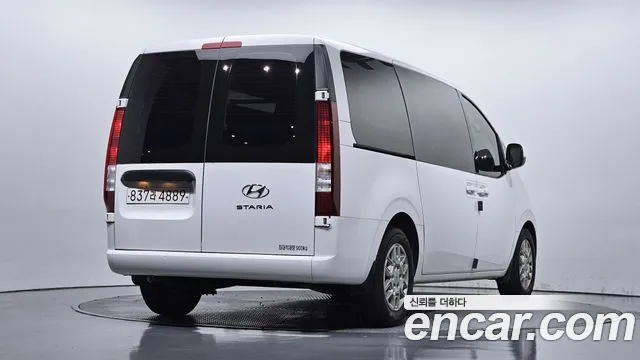 Hyundai Staria Staria L3.5 Карго 3 места — Фото автомобиля 2
