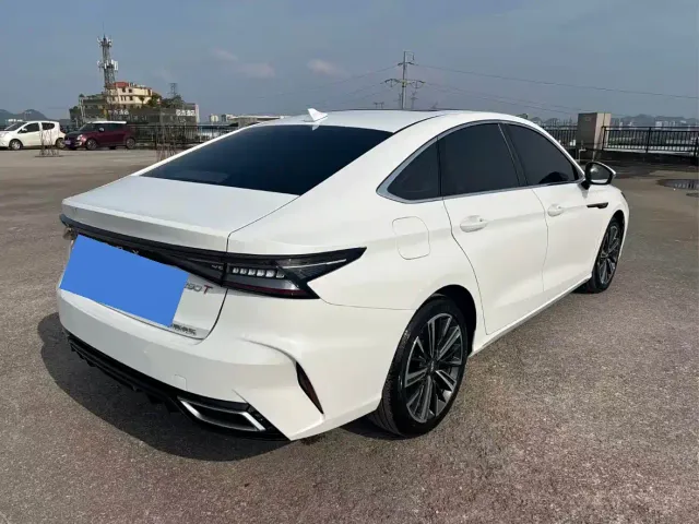Chery Arrizo 8 — Фото автомобиля 6