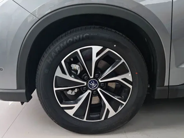 BYD Song Pro — Фото автомобиля 8