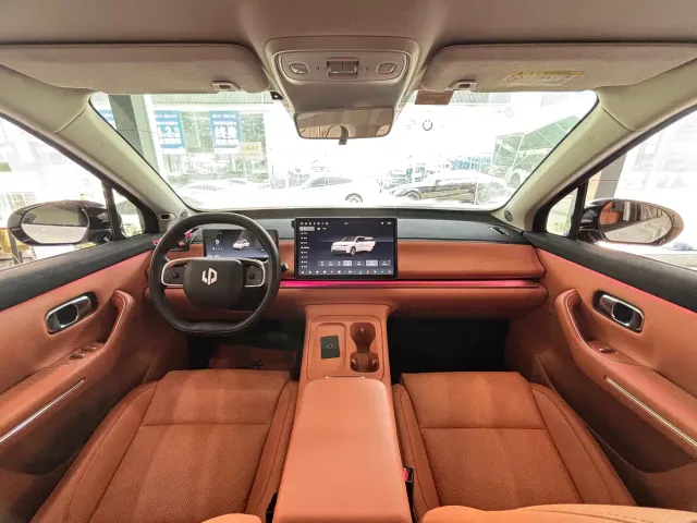 Leapmotor C10 — Фото автомобиля 10