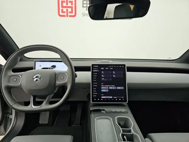 Nio ET5 Touring — Фото автомобиля 16