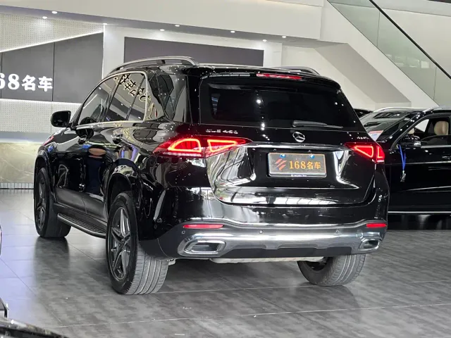 Mercedes-Benz GLE-Class — Фото автомобиля 8