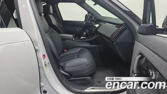 Land Rover Range Rover Sport — Фото автомобиля 3