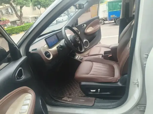 Wuling Motors Wuling Bingo 2023 333km Smart Connectivity Edition — Фото автомобиля 12