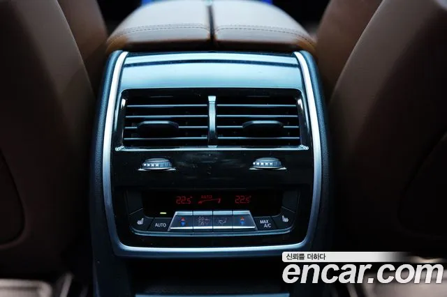 BMW X7 M60i xDrive M Sport 6 мест — Фото автомобиля 18
