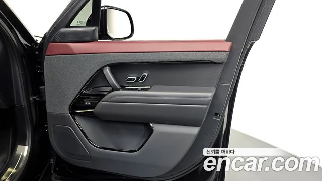 Land Rover Range Rover Sport Generation 3 — Фото автомобиля 24