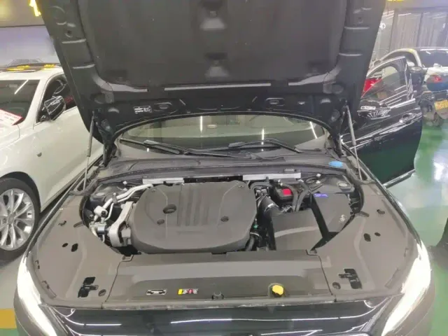 Volvo S90 — Фото автомобиля 19