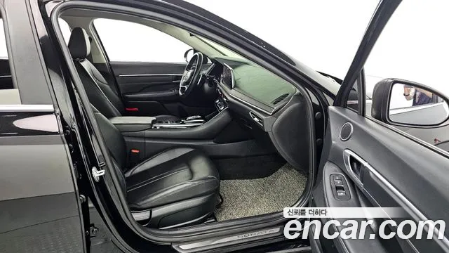 Hyundai Sonata Sonata (DN8) 2.0 LPG(Для проката) — Фото автомобиля 11