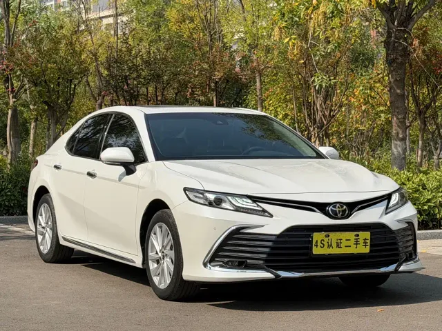 Toyota Camry — Фото автомобиля 3
