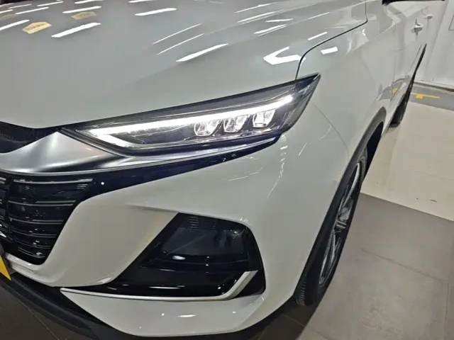 Changan CS75 — Фото автомобиля 23