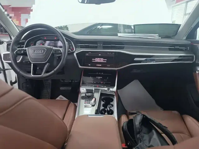Audi A6L — Фото автомобиля 15