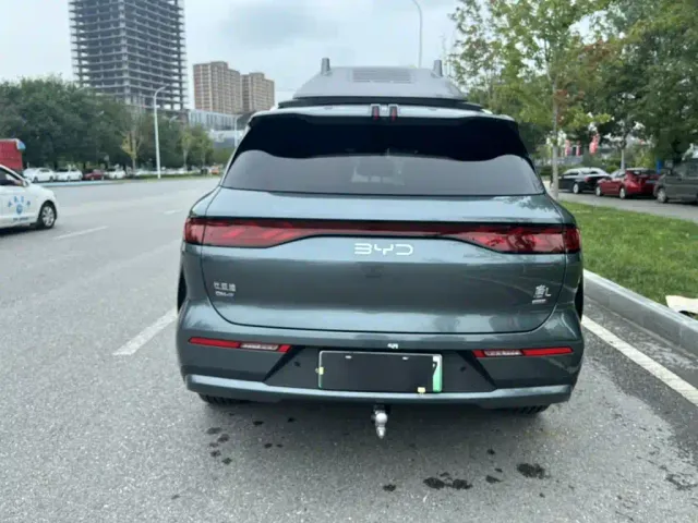 BYD Tang L — Фото автомобиля 12