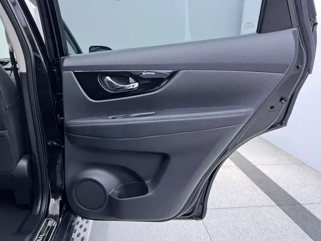 Nissan X-Trail — Фото автомобиля 18