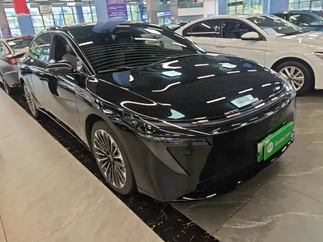 Nissan N7 — Фото автомобиля 3