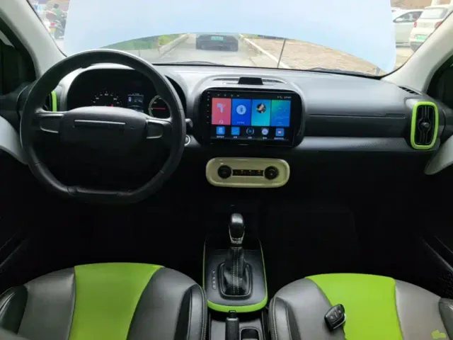 Roewe Kaiwei CLEVER 2021 302km All-round Edition — Фото автомобиля 9