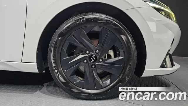 Hyundai Avante — Фото автомобиля 6