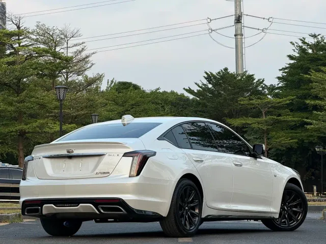 Cadillac CT5 — Фото автомобиля 4