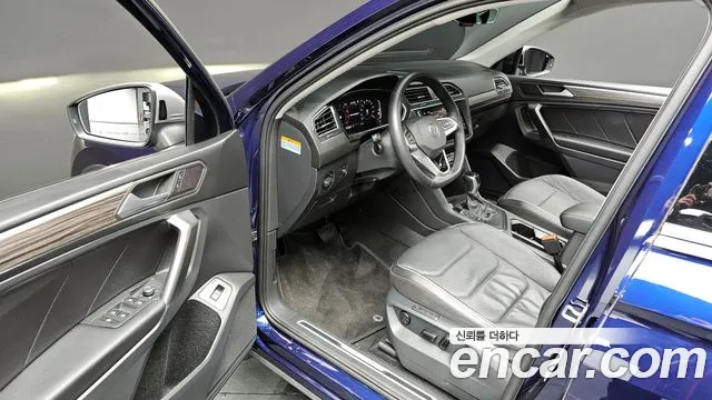 Volkswagen Tiguan — Фото автомобиля 12