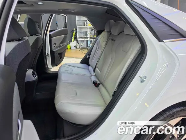 Hyundai AVANTE Avante (CN7) — Фото автомобиля 18