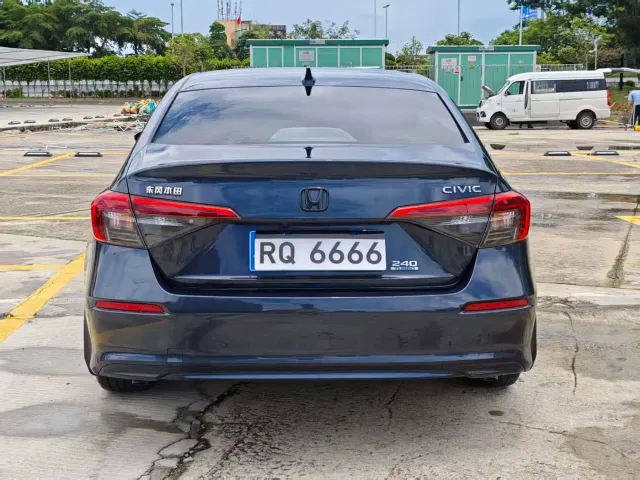 Honda Civic — Фото автомобиля 4