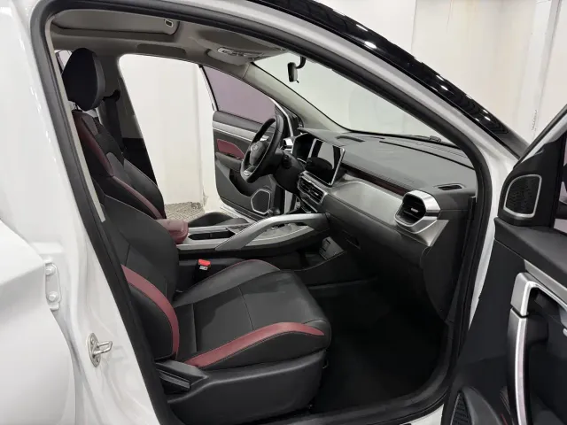 Geely Binyue — Фото автомобиля 4
