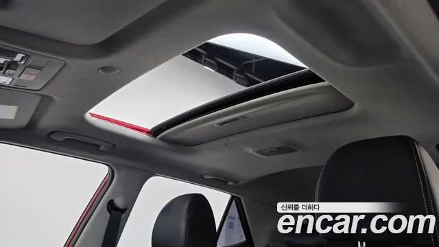 Hyundai Venue — Фото автомобиля 22