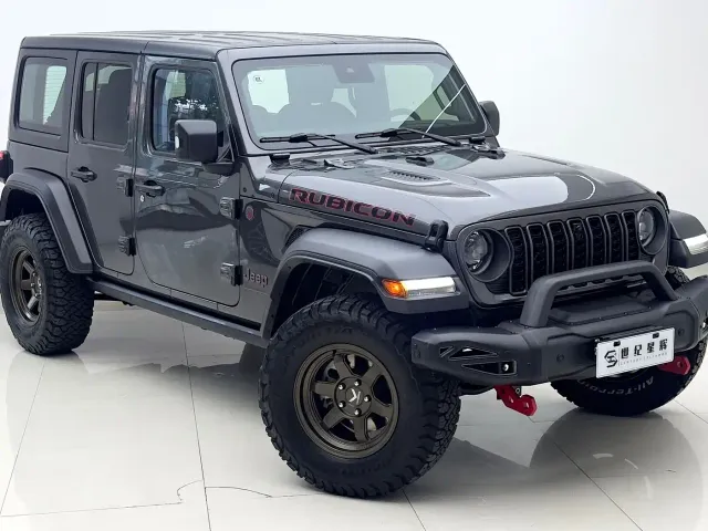 Jeep Wrangler — Фото автомобиля 4