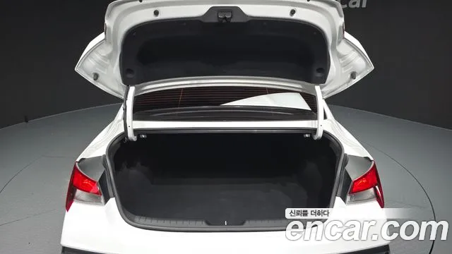 Hyundai Avante CN7 — Фото автомобиля 26