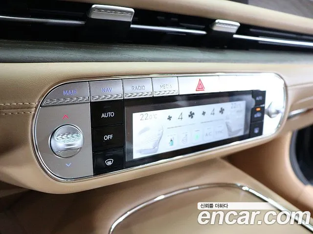 Genesis G90 Бензин 3.5 турбо AWD — Фото автомобиля 15
