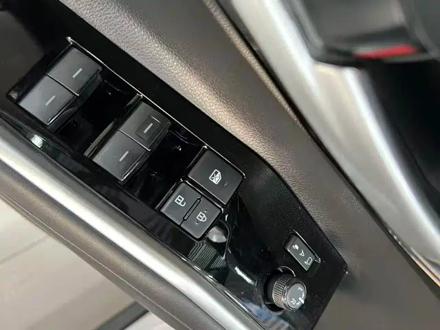 Toyota Highlander — Фото автомобиля 21