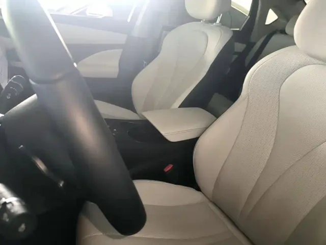BYD Seal 05 DM-i — Фото автомобиля 14
