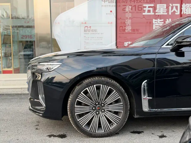 Hongqi H9 — Фото автомобиля 3