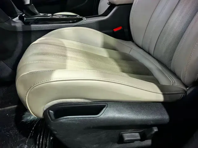 Peugeot 408 — Фото автомобиля 7